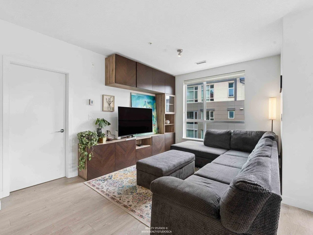 Photo 3 of 28 at #405 – 3581 Ross Drive