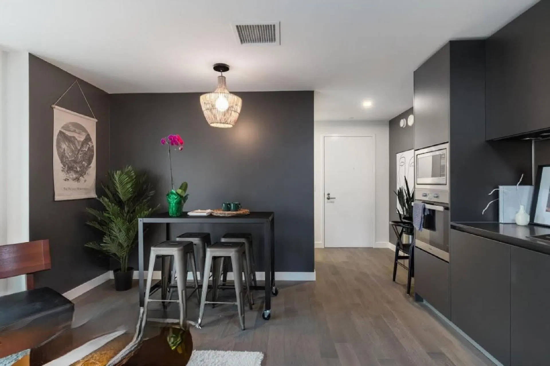 Photo 5 of 19 at #1901 – 1480 Howe Street