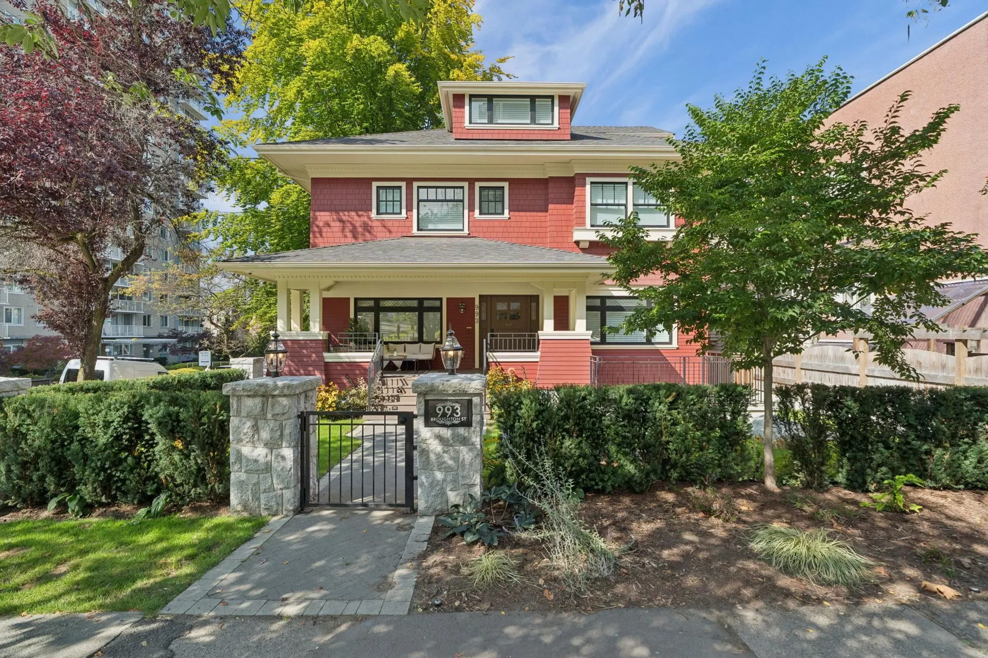 993 Broughton Street