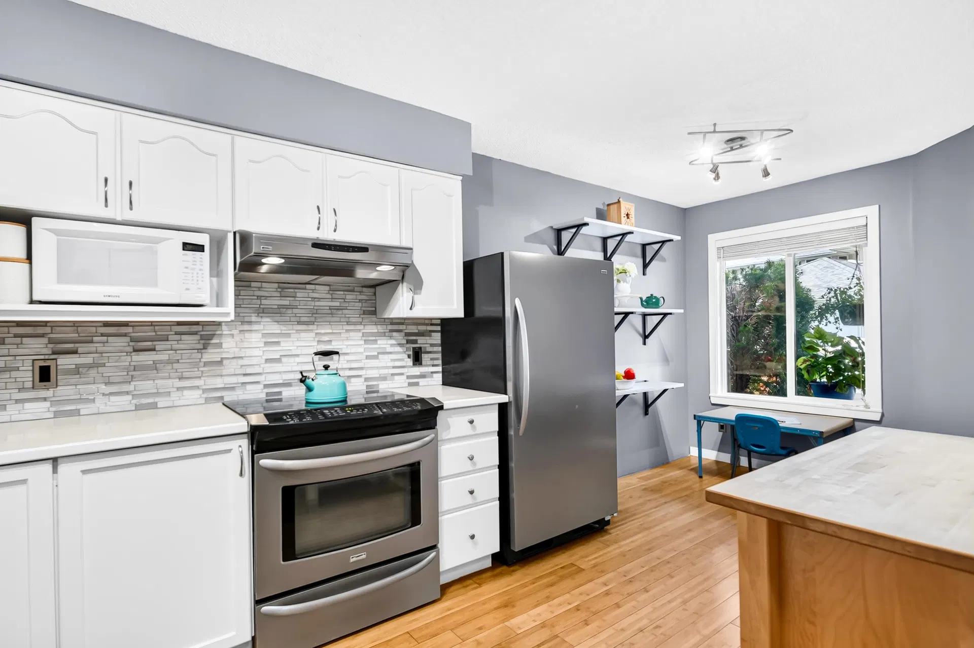 Photo 2 of 39 at #11 – 9045 Walnut Grove Drive