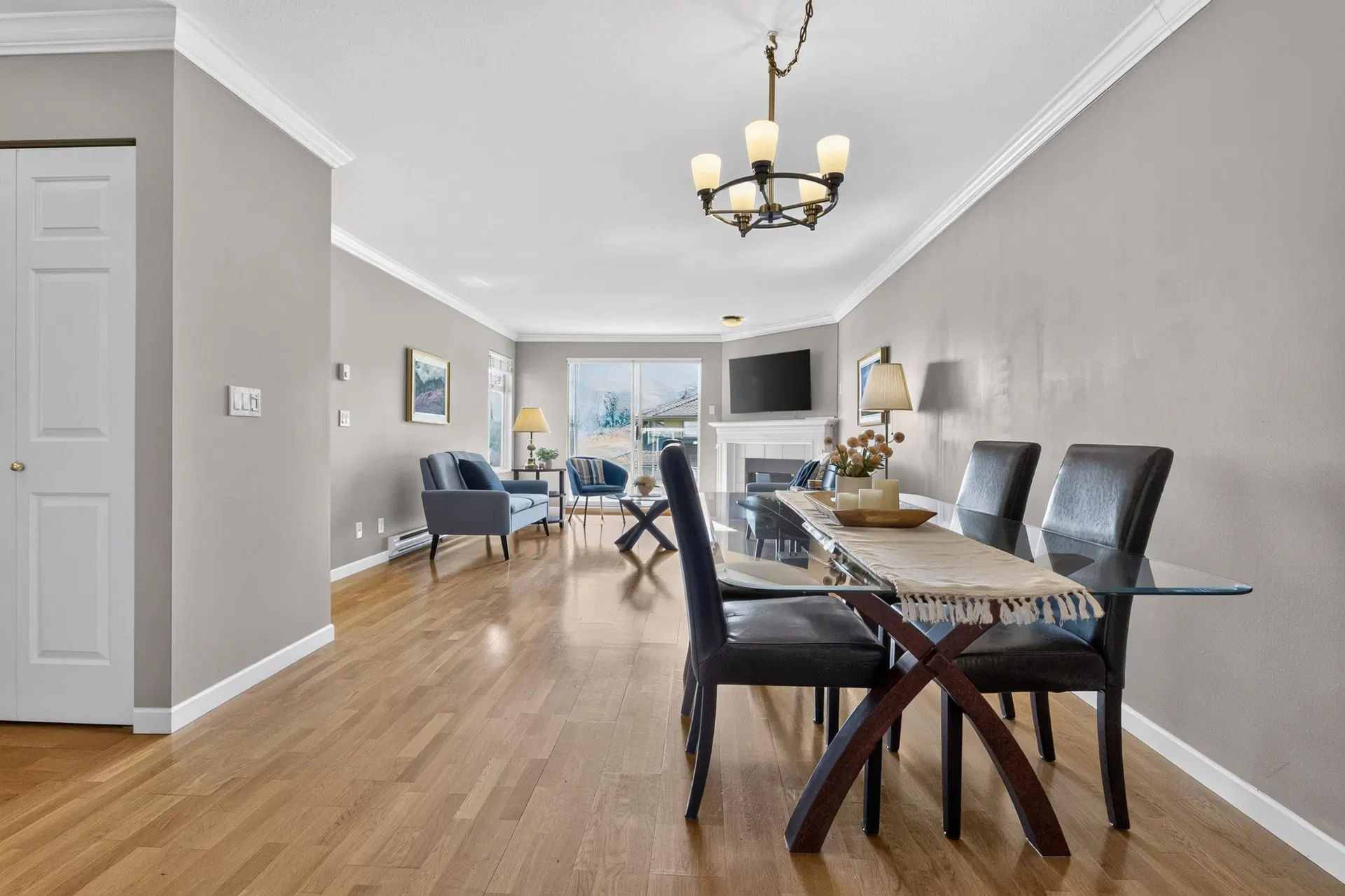 Photo 5 of 40 at #101 – 455 Bromley Street