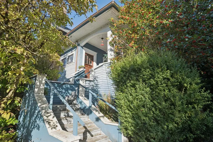 Photo 3 of 12 at 358 W 16th Street