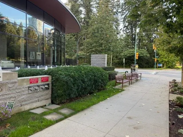 Photo 4 of 14 at #1505 – 3096 Windsor Gate