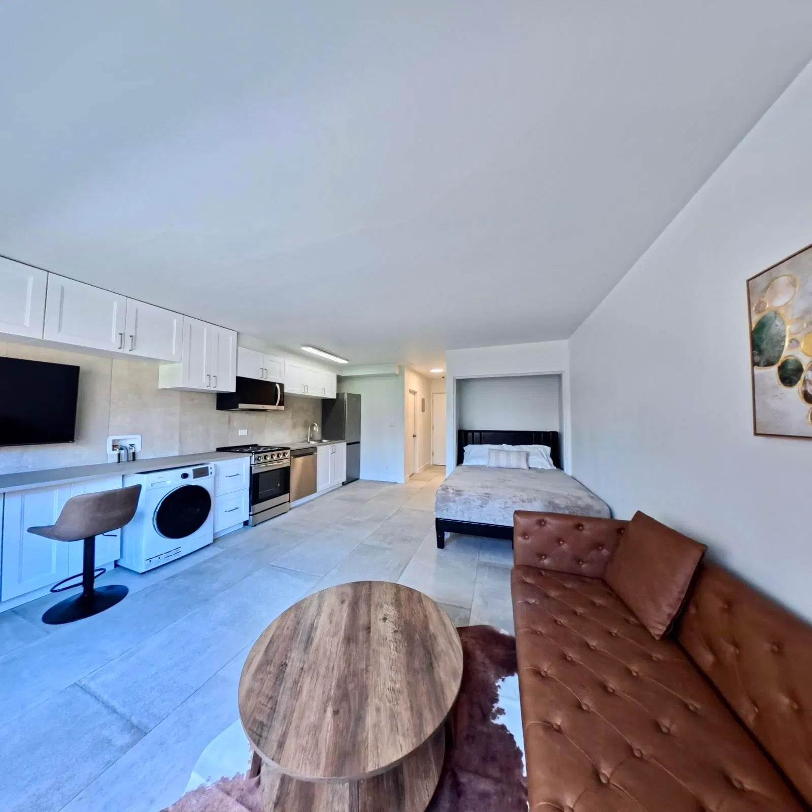 Photo 3 of 15 at #210 – 1540 Haro Street