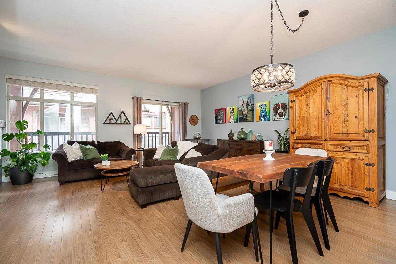 Photo 2 of 39 at #7 – 19479 65 Avenue