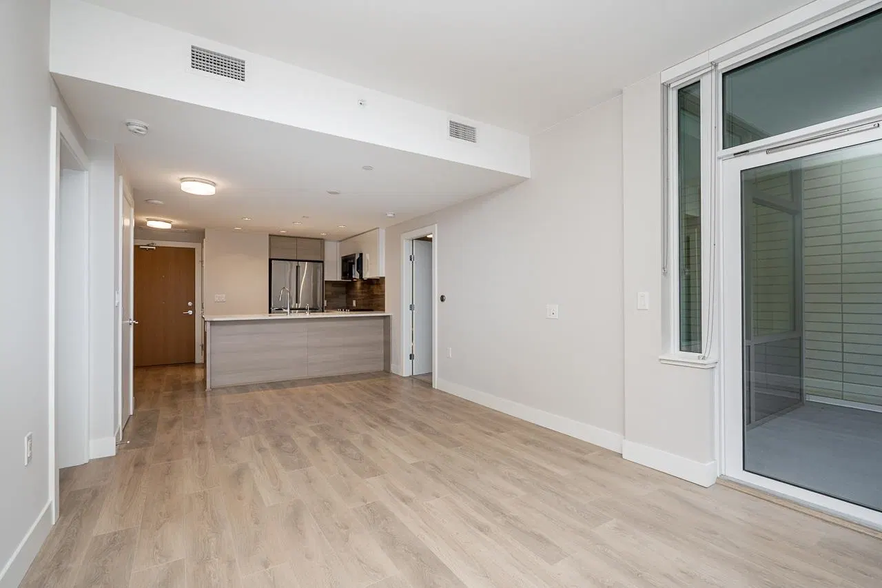 Photo 2 of 27 at #310 – 3451 Sawmill Crescent