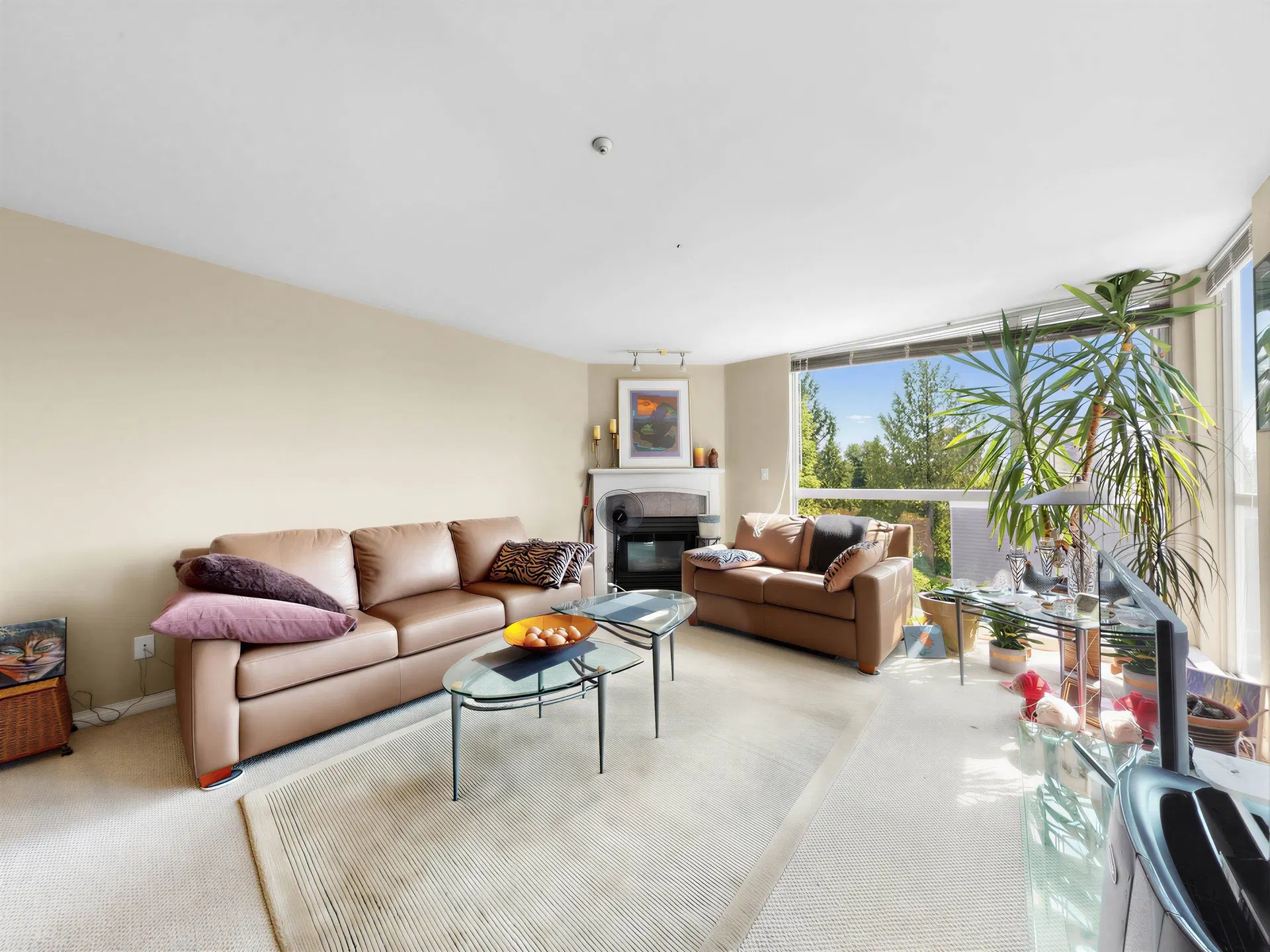 Photo 2 of 20 at #312 – 8450 Jellicoe Street