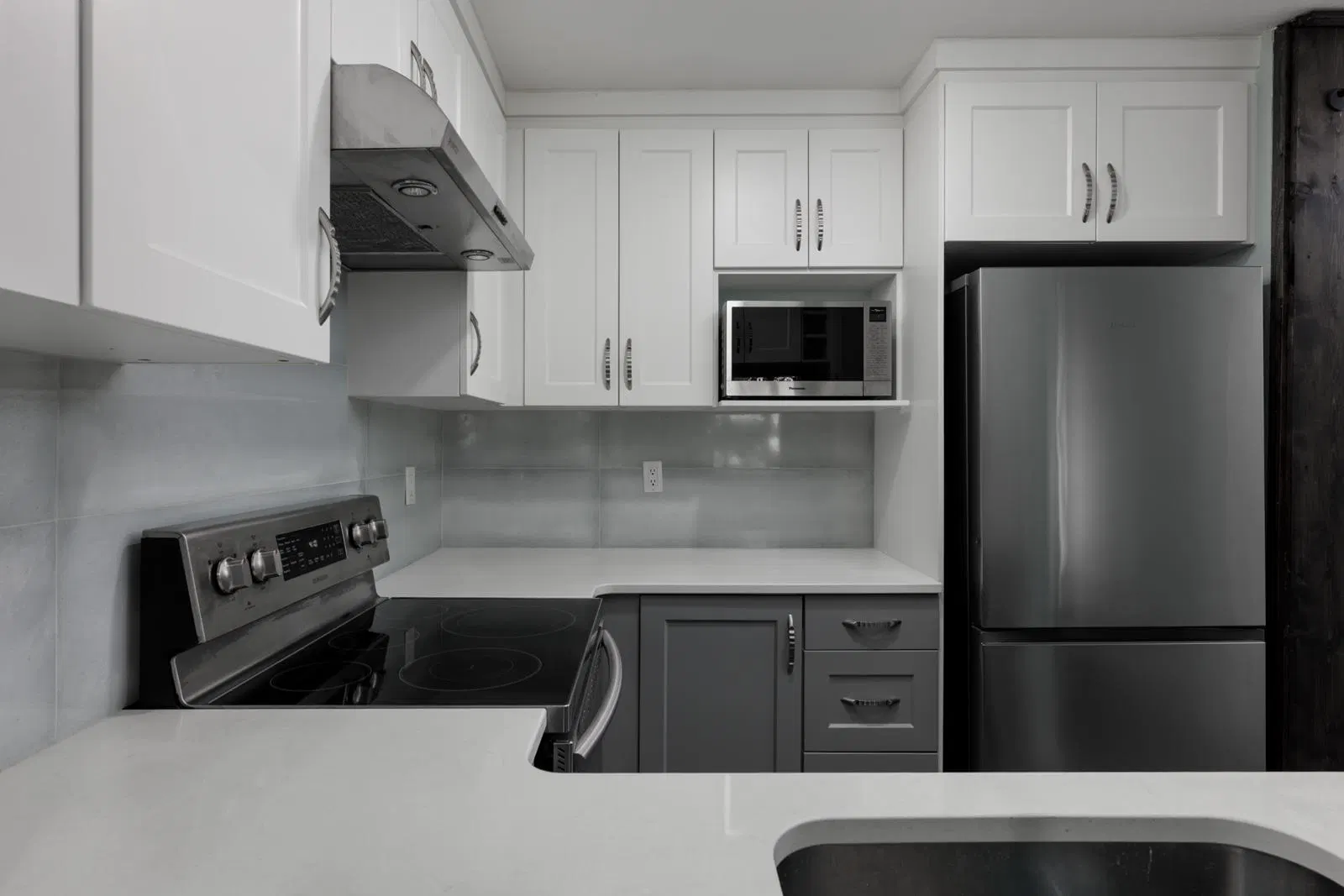 Photo 2 of 22 at #310 – 2231 Welcher Avenue