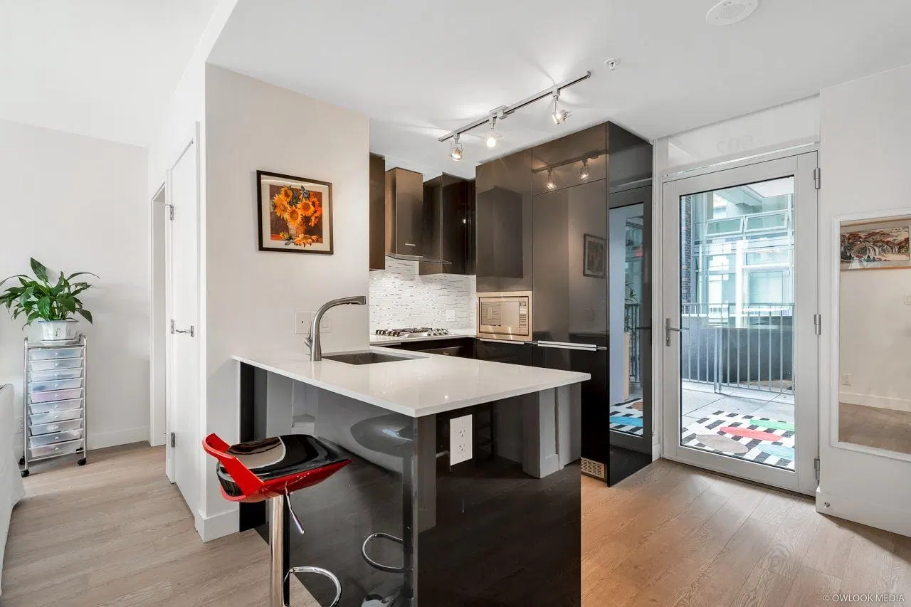 Photo 1 of 18 at #502 – 1283 Howe Street