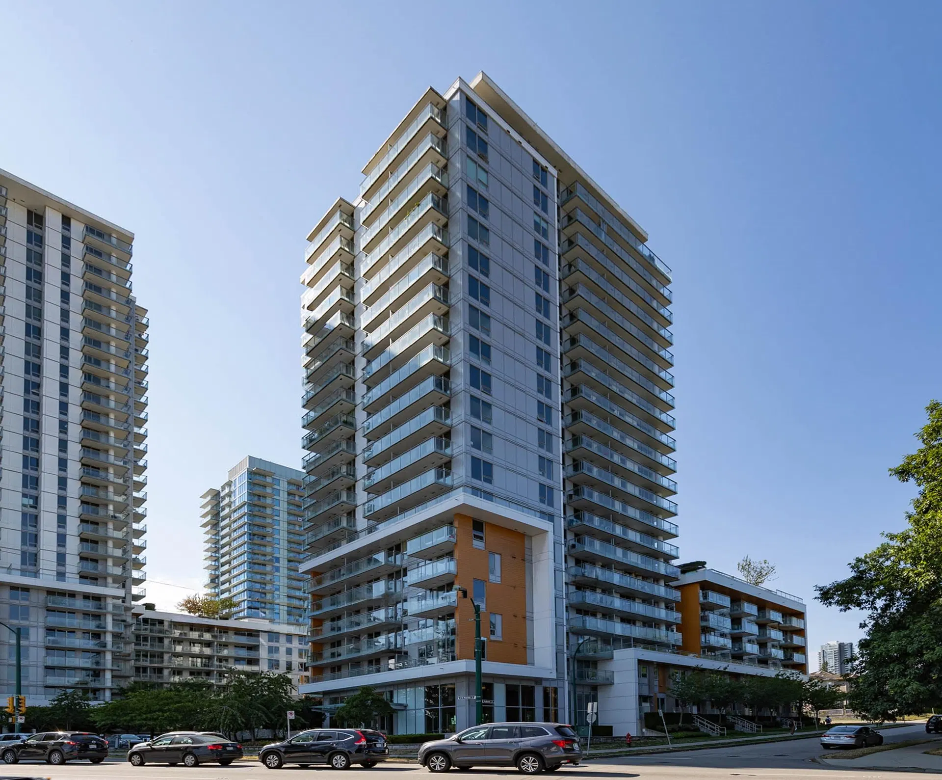 Photo 1 of 24 at #512 – 433 SW Marine Drive