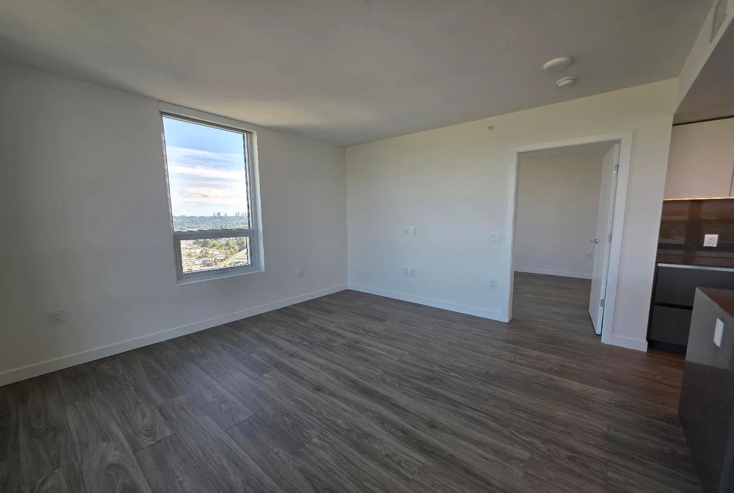 Photo 3 of 40 at #3703 – 2135 Springer Avenue