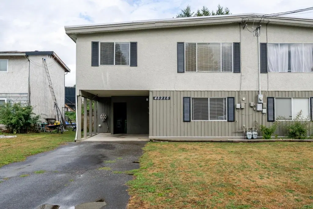 Photo 4 of 37 at 45217 Lazenby Road