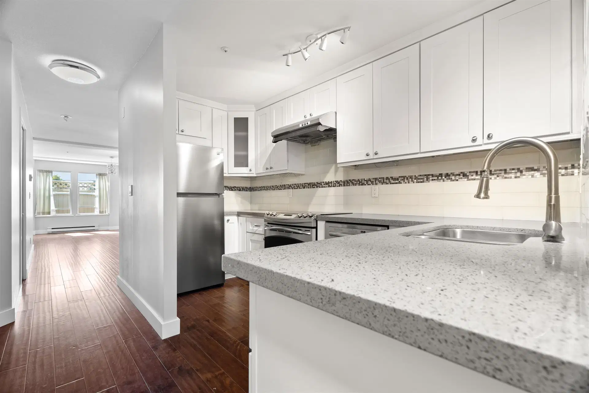 #211 – 5723 Balsam Street