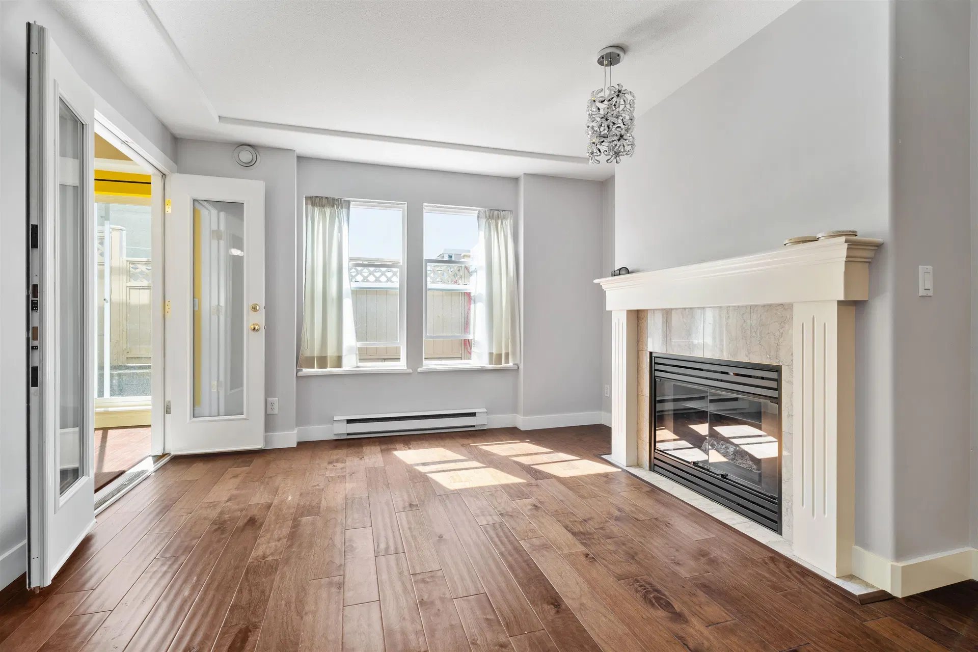 Photo 4 of 16 at #211 – 5723 Balsam Street
