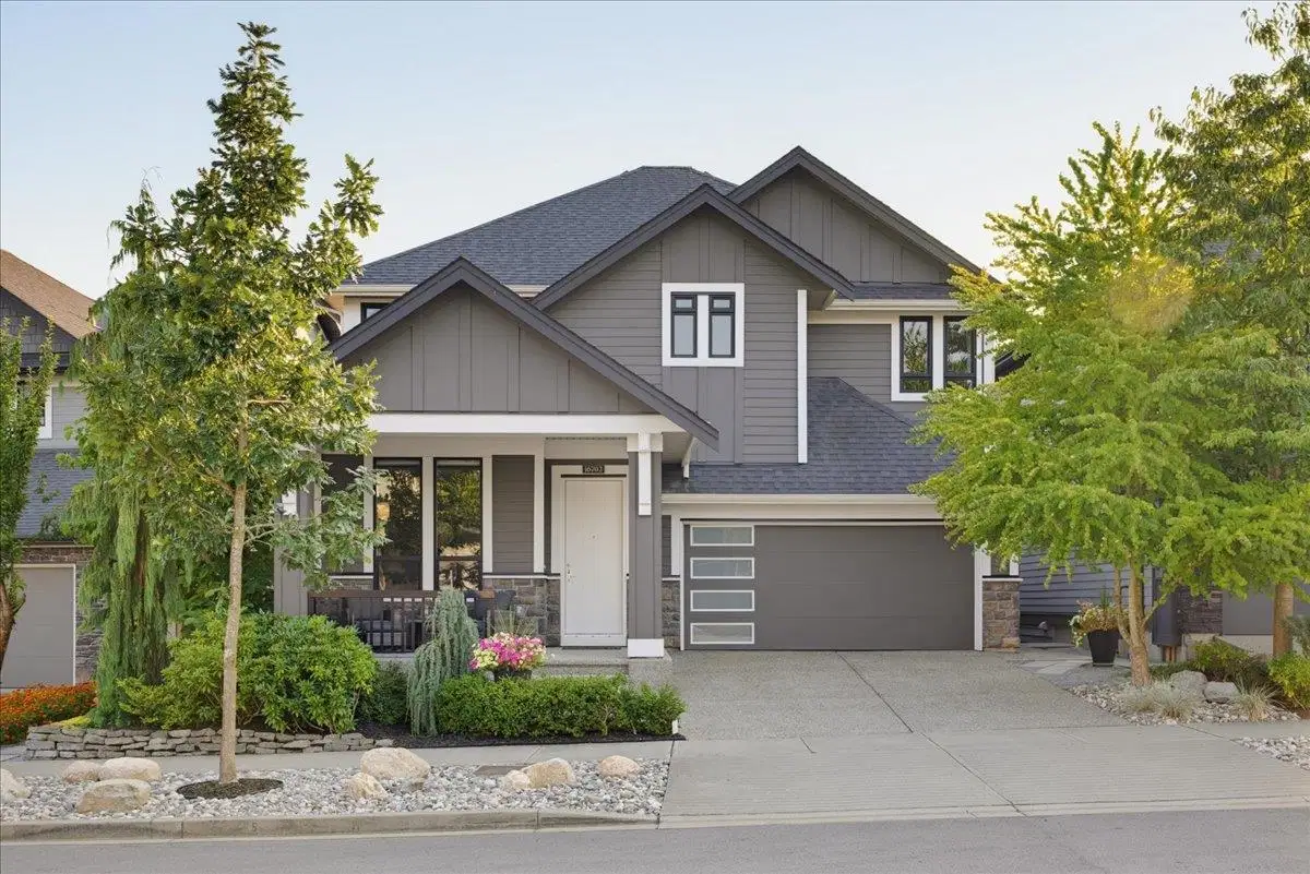 16702 Edgewood Drive