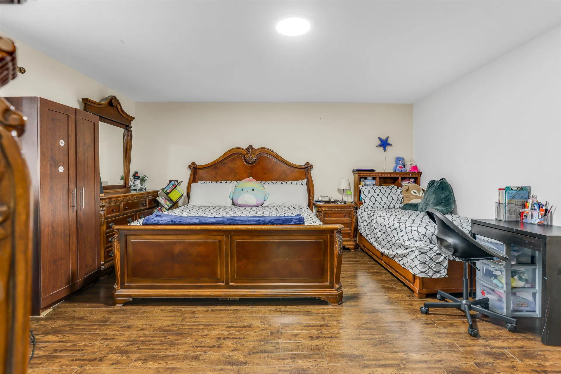 Photo 3 of 24 at 8502 148 Street