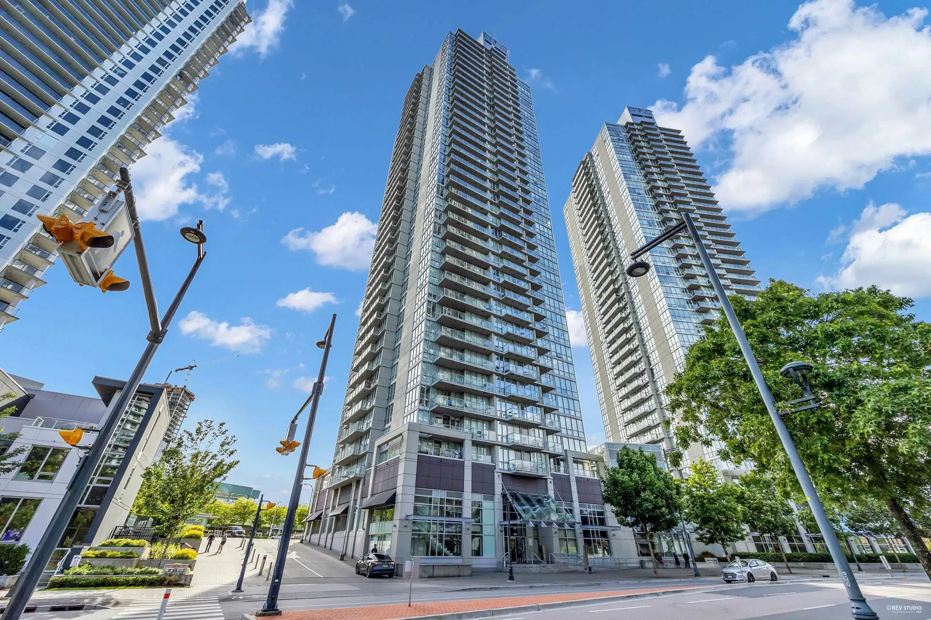 #807 – 9981 Whalley Boulevard