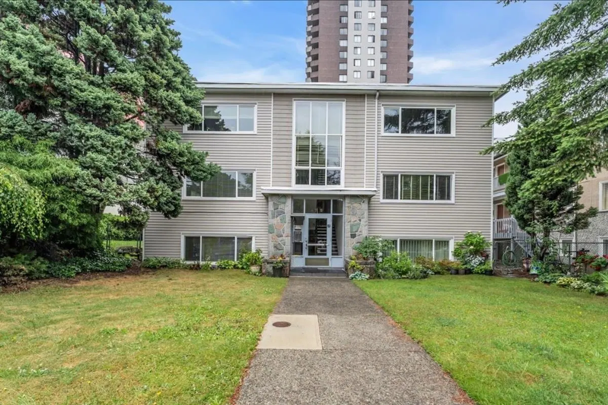 #1 – 1420 Chesterfield Avenue