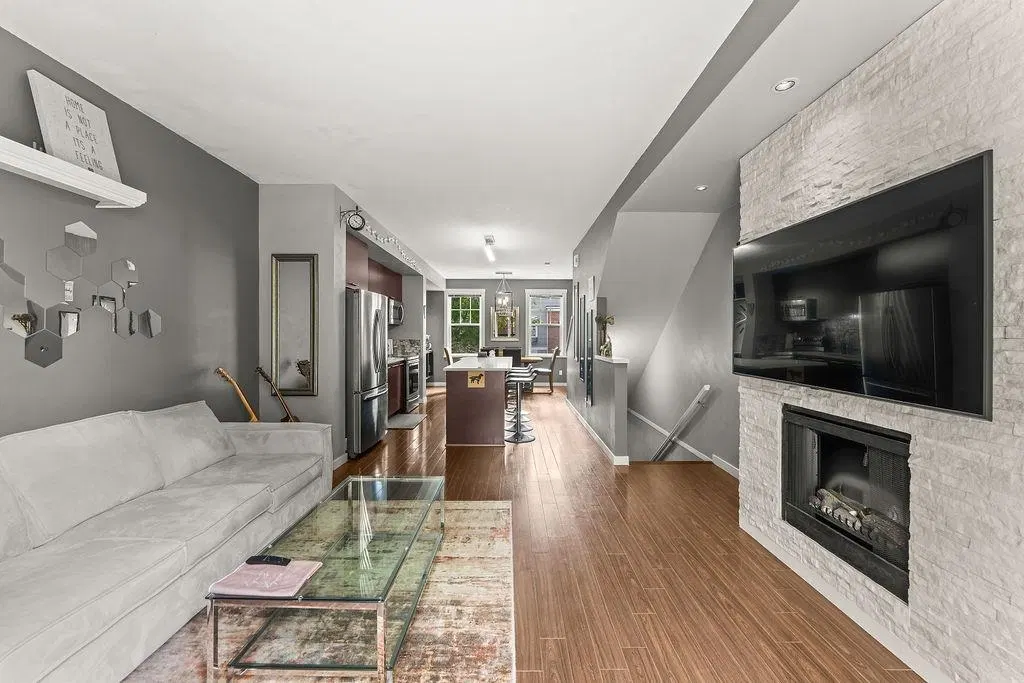 #38 – 18983 72a Avenue