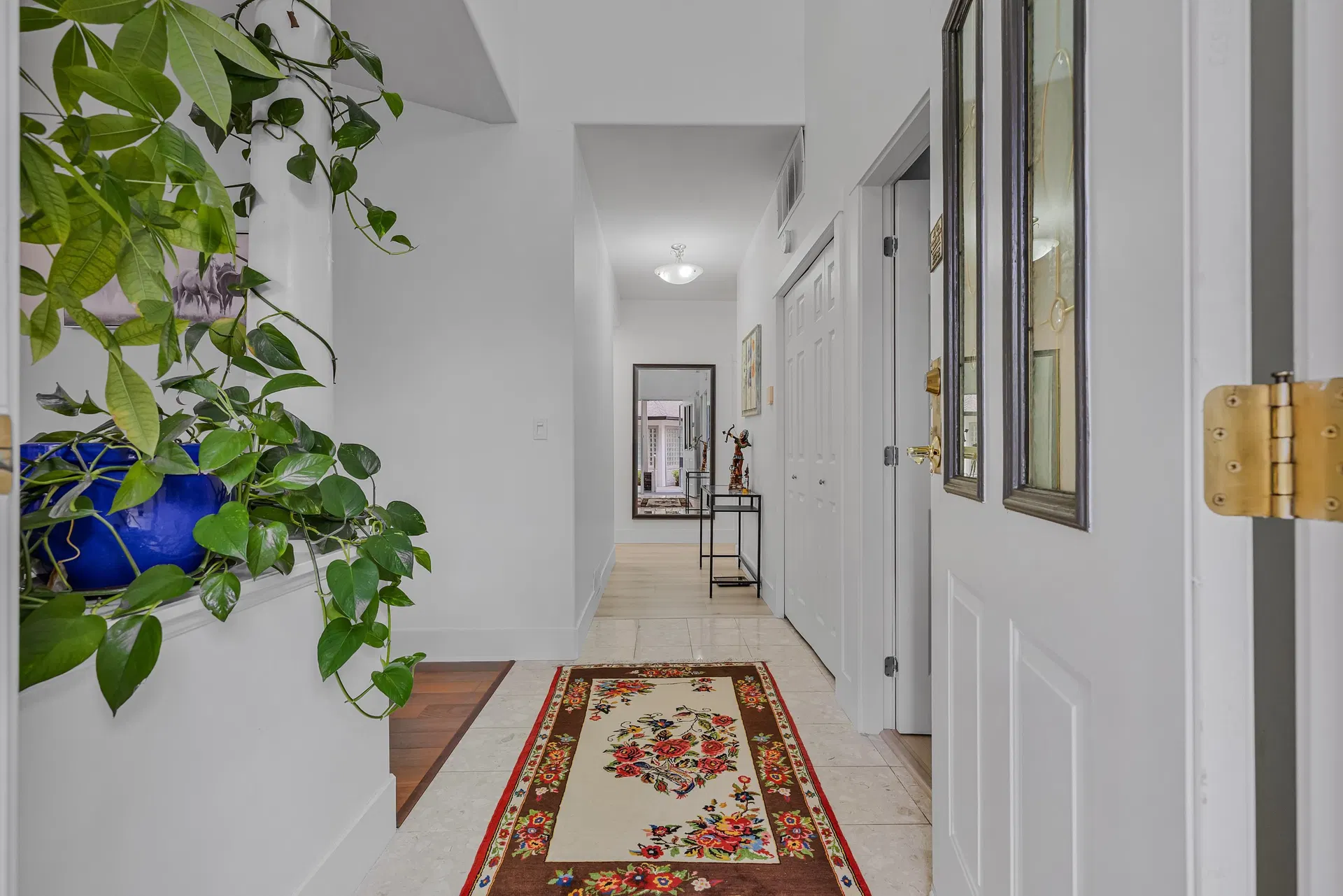 Photo 5 of 40 at #6 – 13911 16 Avenue