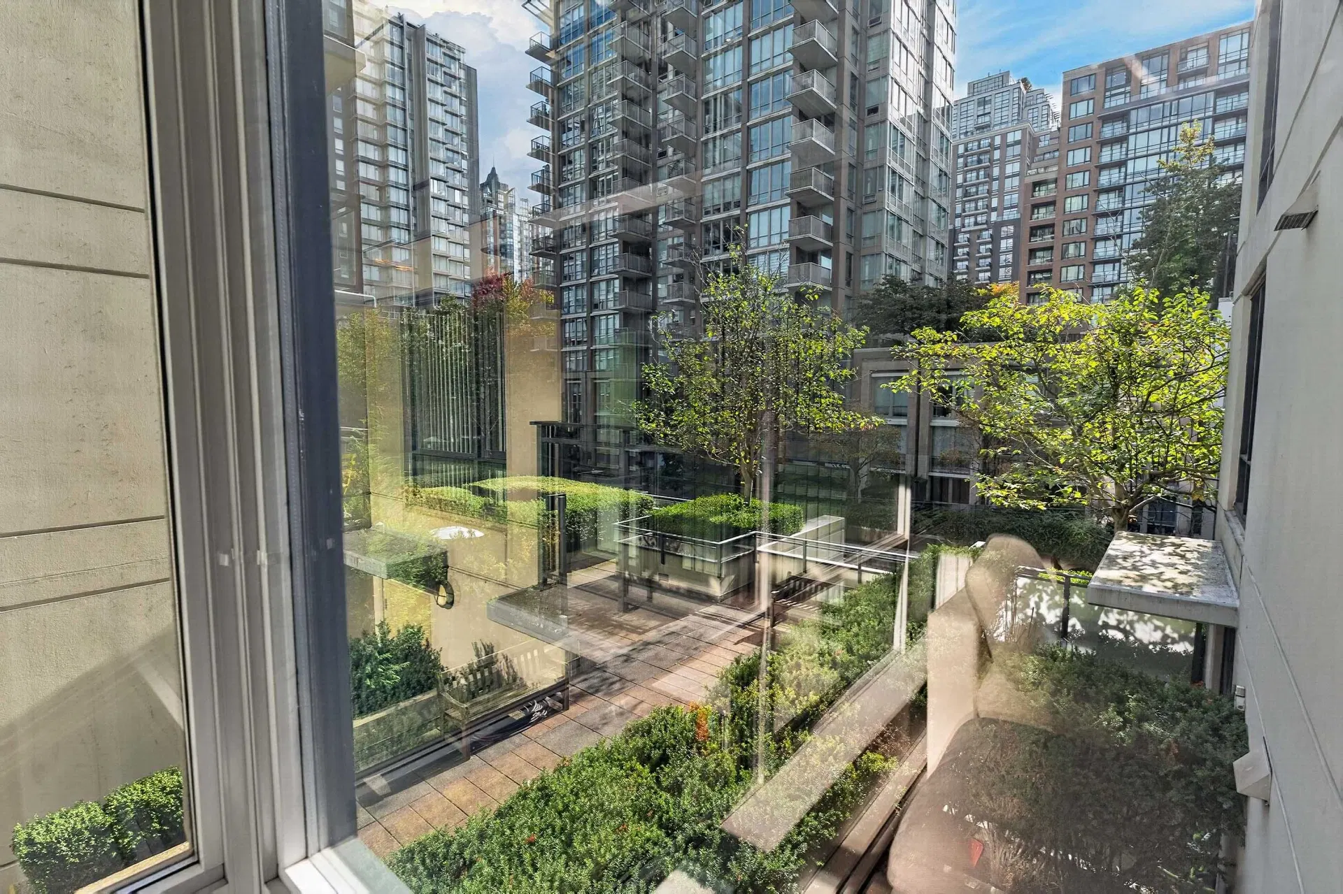 Photo 5 of 33 at #312 – 1082 Seymour Street