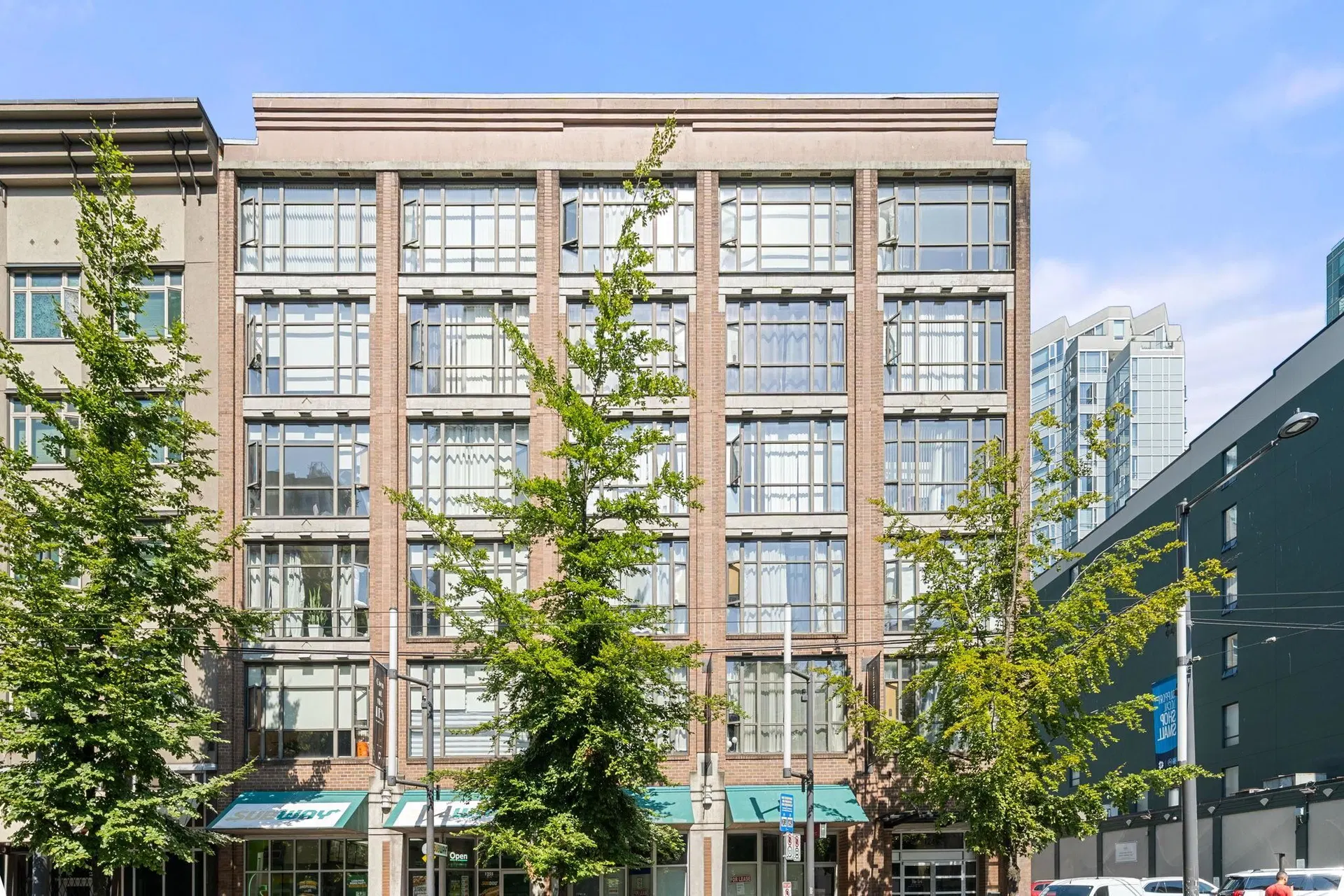 Photo 1 of 29 at #602 – 1249 Granville Street