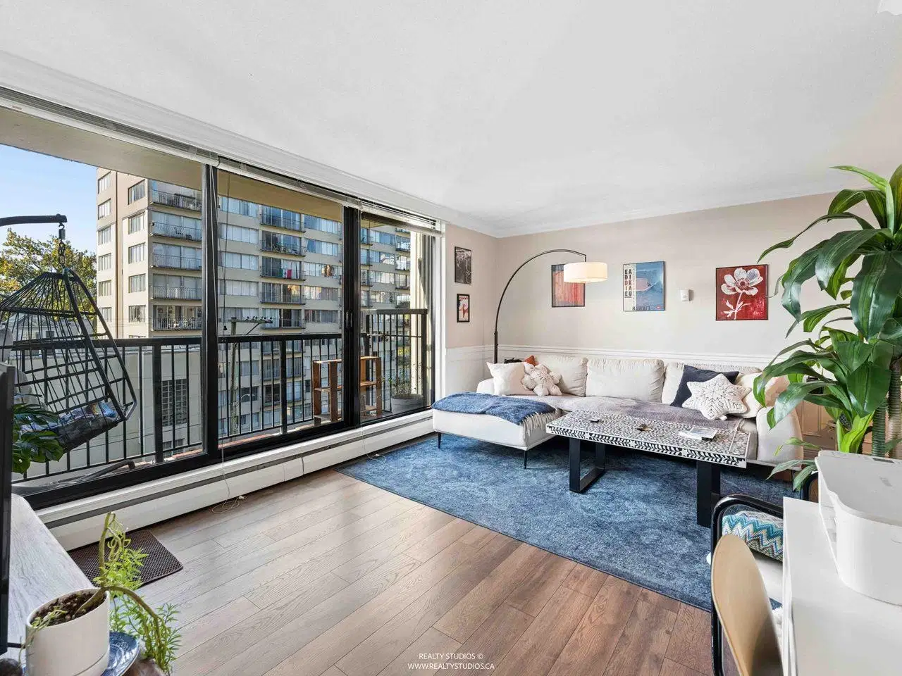 #207 – 1330 Harwood Street