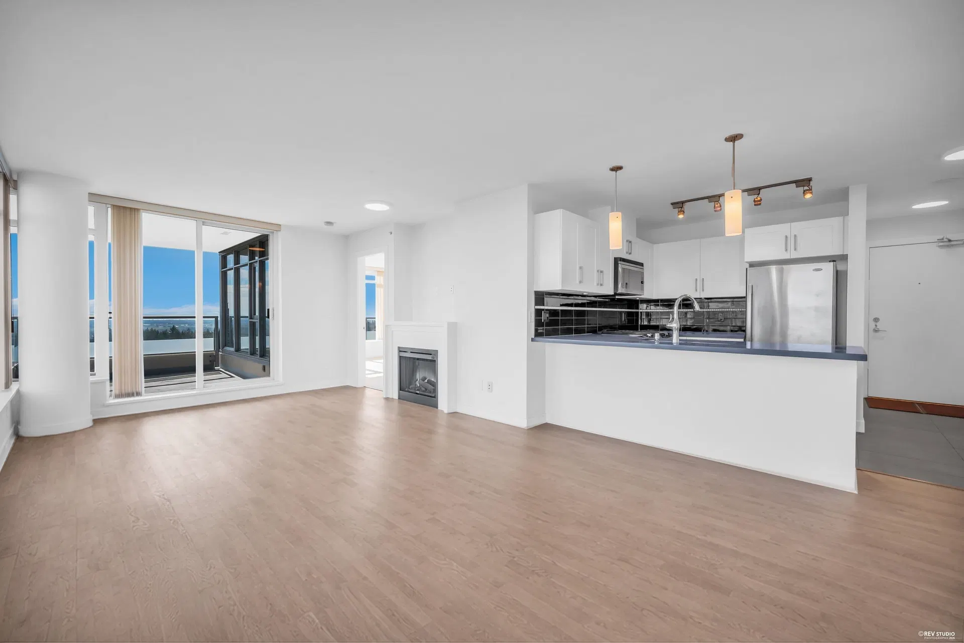 Photo 5 of 40 at #2308 – 7090 Edmonds Street