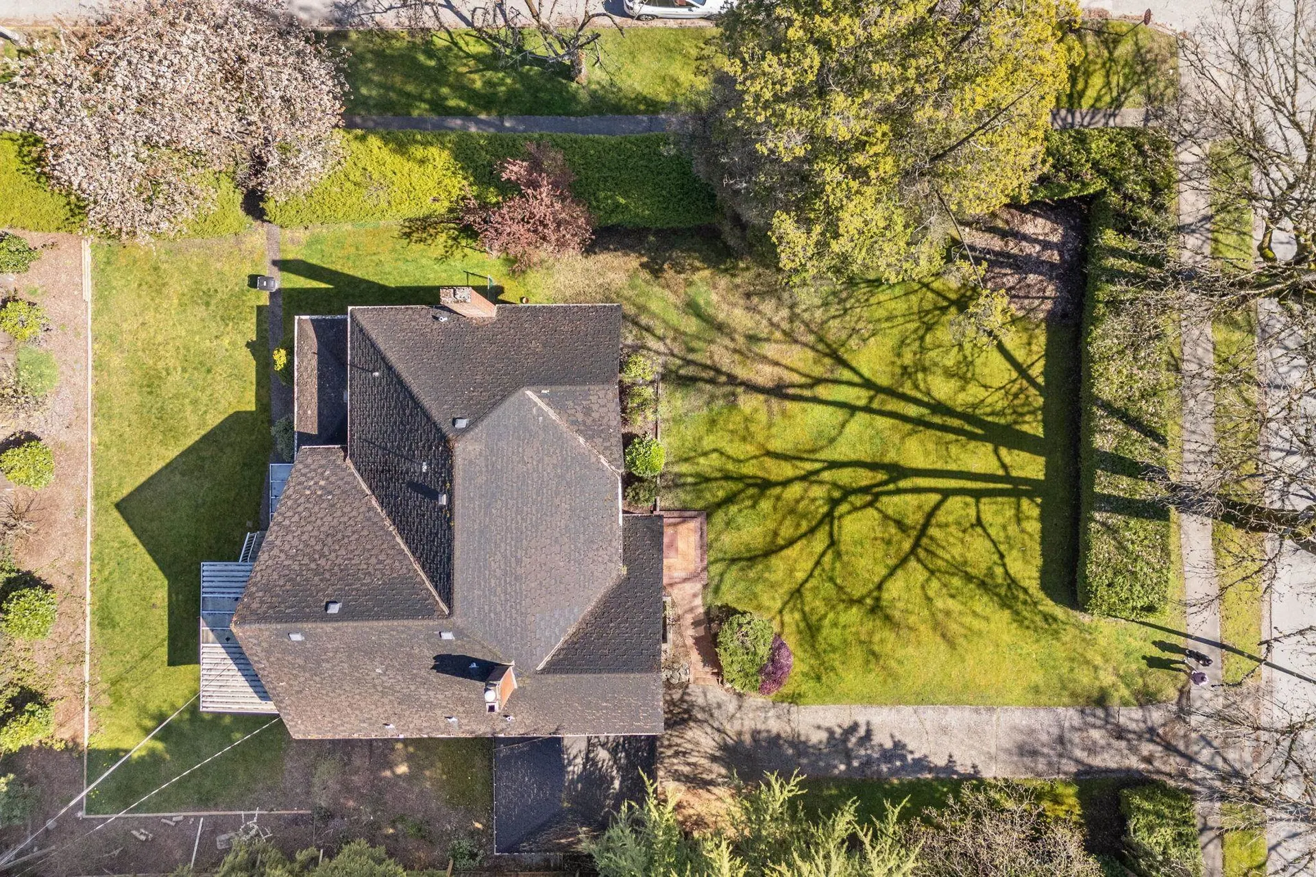 Photo 5 of 21 at 1603 W 49th Avenue