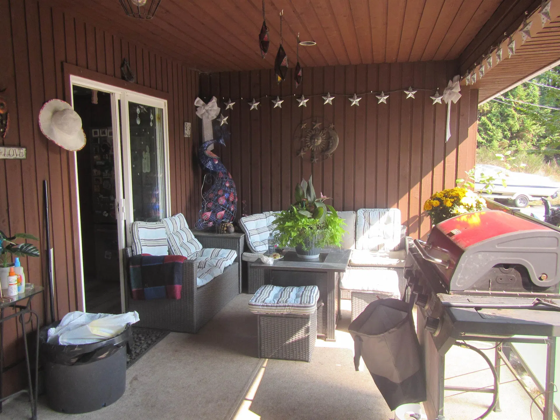 Photo 5 of 13 at 12293 Cardinal Street