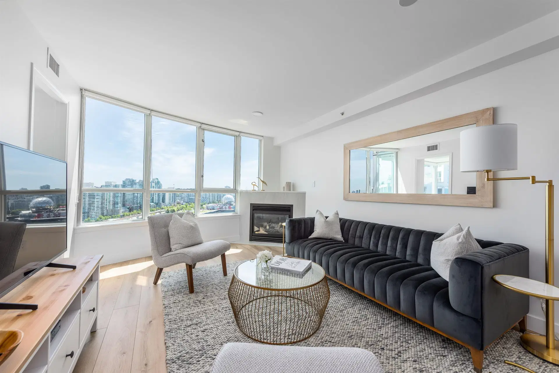 #2208 – 63 Keefer Place