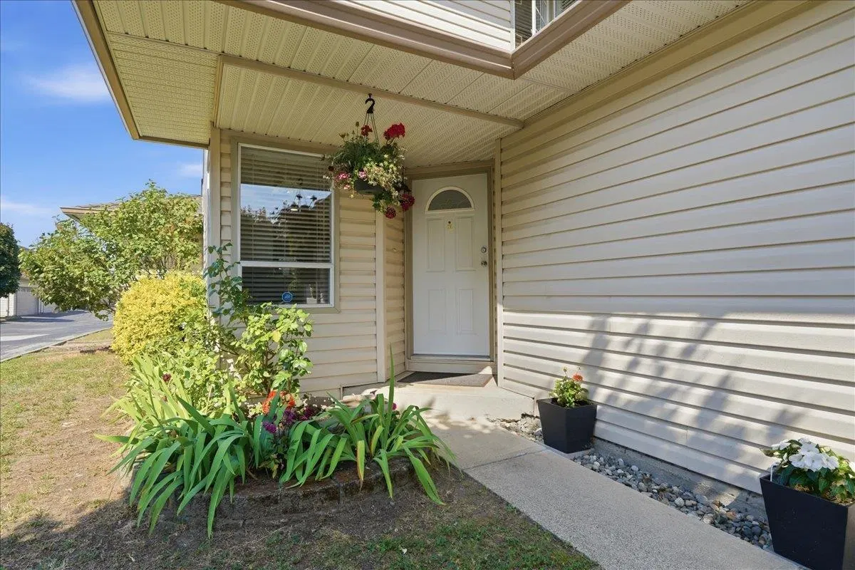 Photo 2 of 32 at #34 – 12268 189a Street