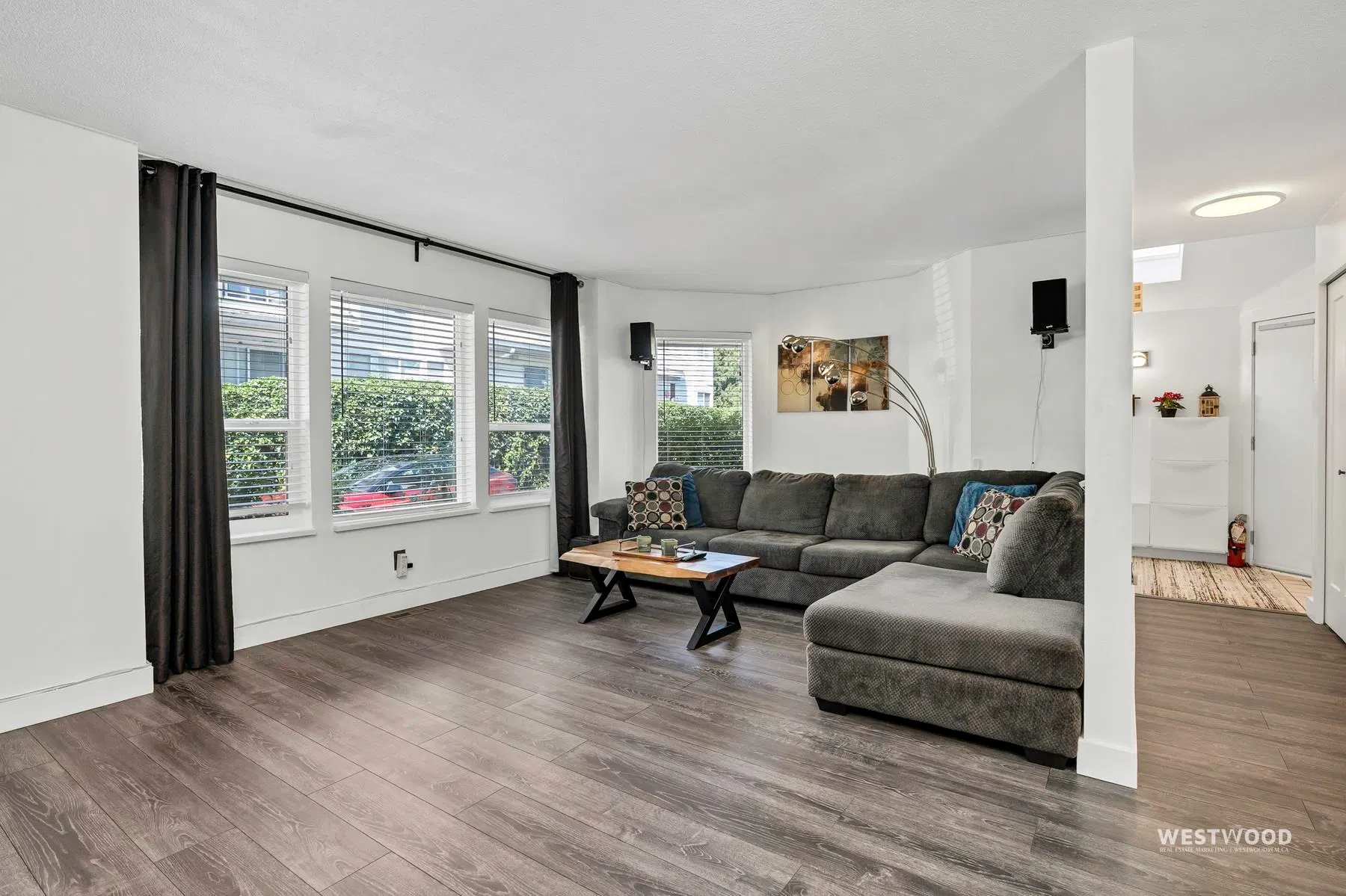 Photo 4 of 40 at #1 – 19236 119 Avenue