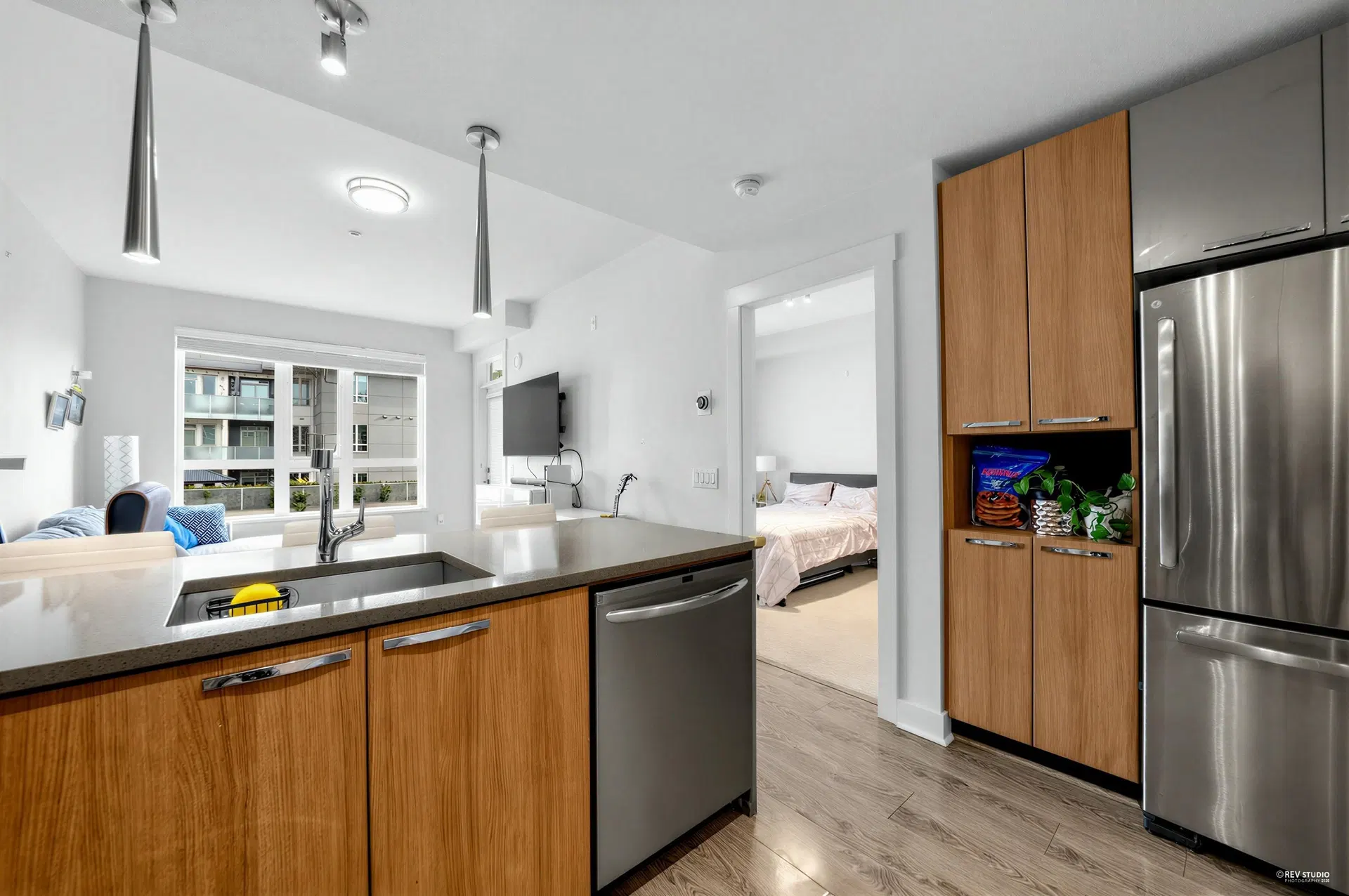 Photo 3 of 21 at #307 – 733 W 14th Street
