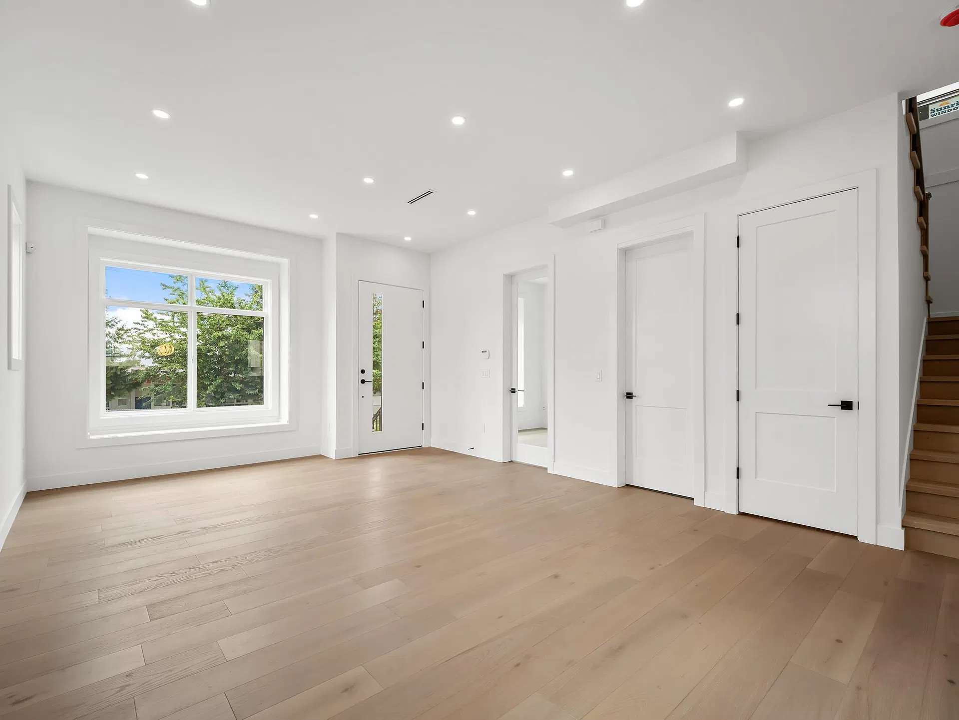 Photo 5 of 30 at #4 – 6885 Aubrey Street