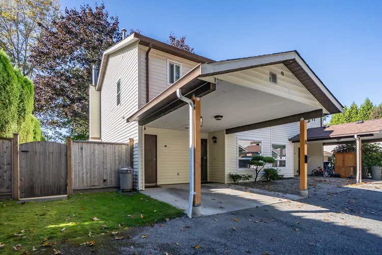 Photo 4 of 32 at #8 – 4840 207 Street