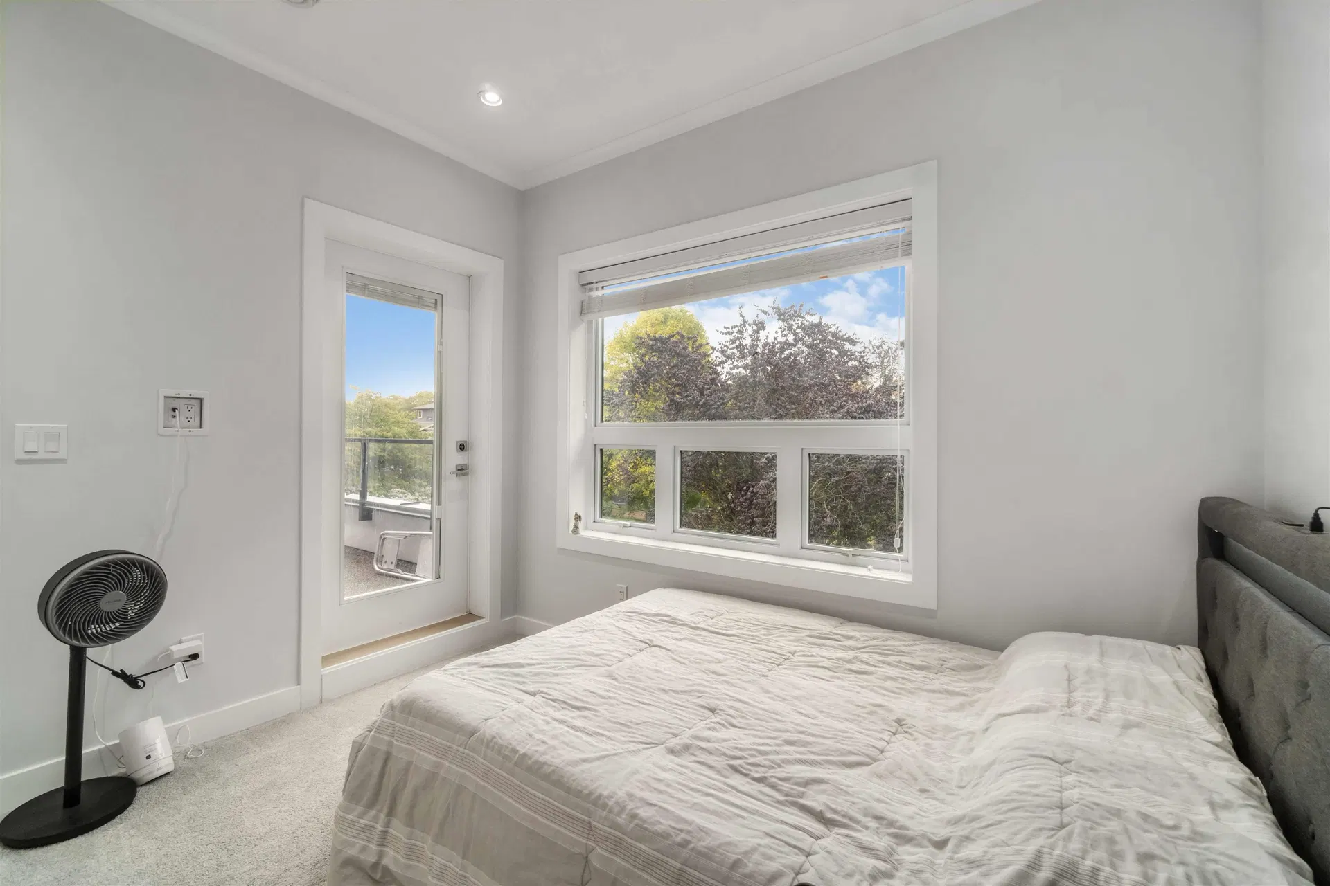 Photo 2 of 40 at #2575 & – 2577 Parker Street