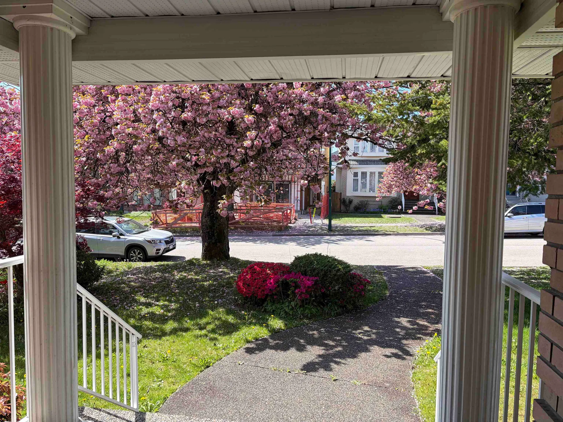 Photo 3 of 40 at 8110 Osler Street