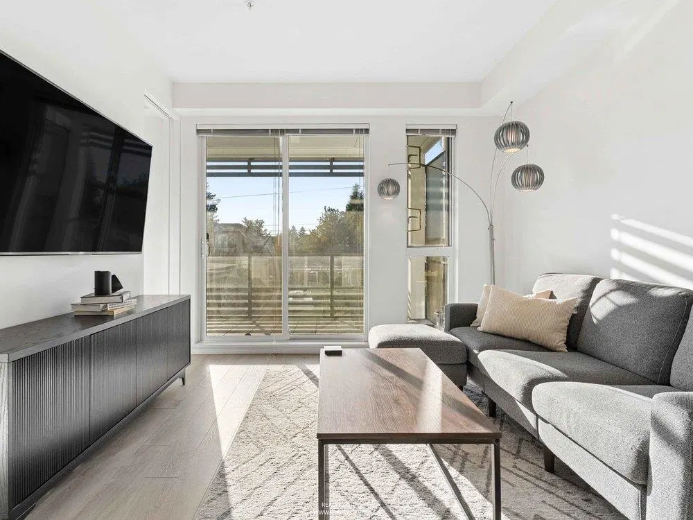 Photo 2 of 37 at #306 – 6677 Cambie Street