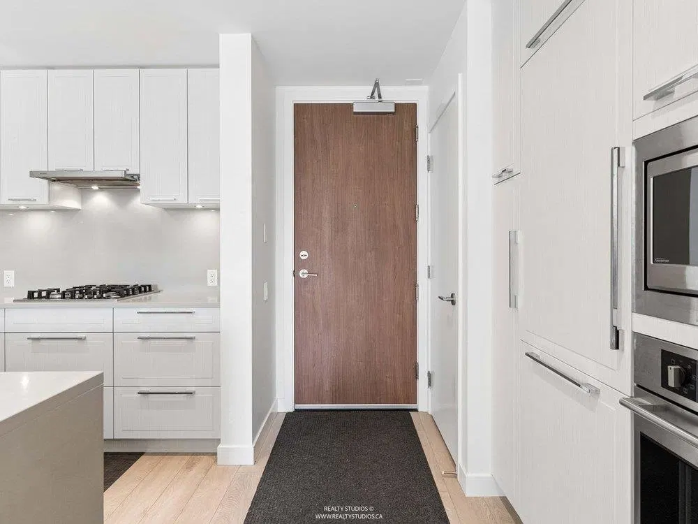 Photo 3 of 37 at #306 – 6677 Cambie Street