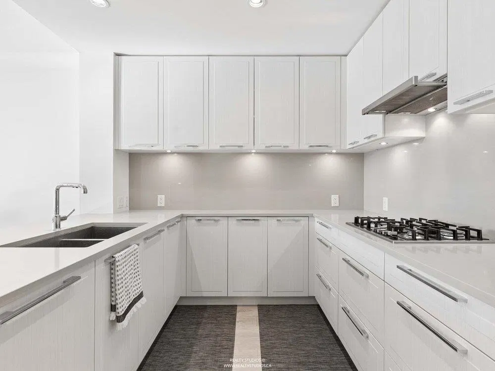 Photo 4 of 37 at #306 – 6677 Cambie Street