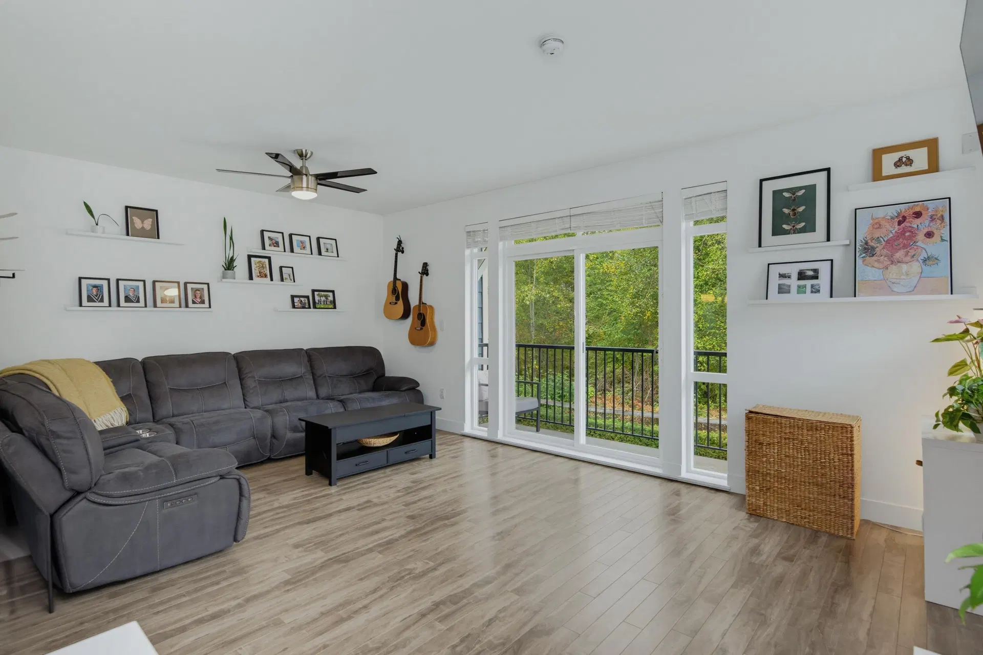 Photo 4 of 39 at #36 – 3039 156 Street