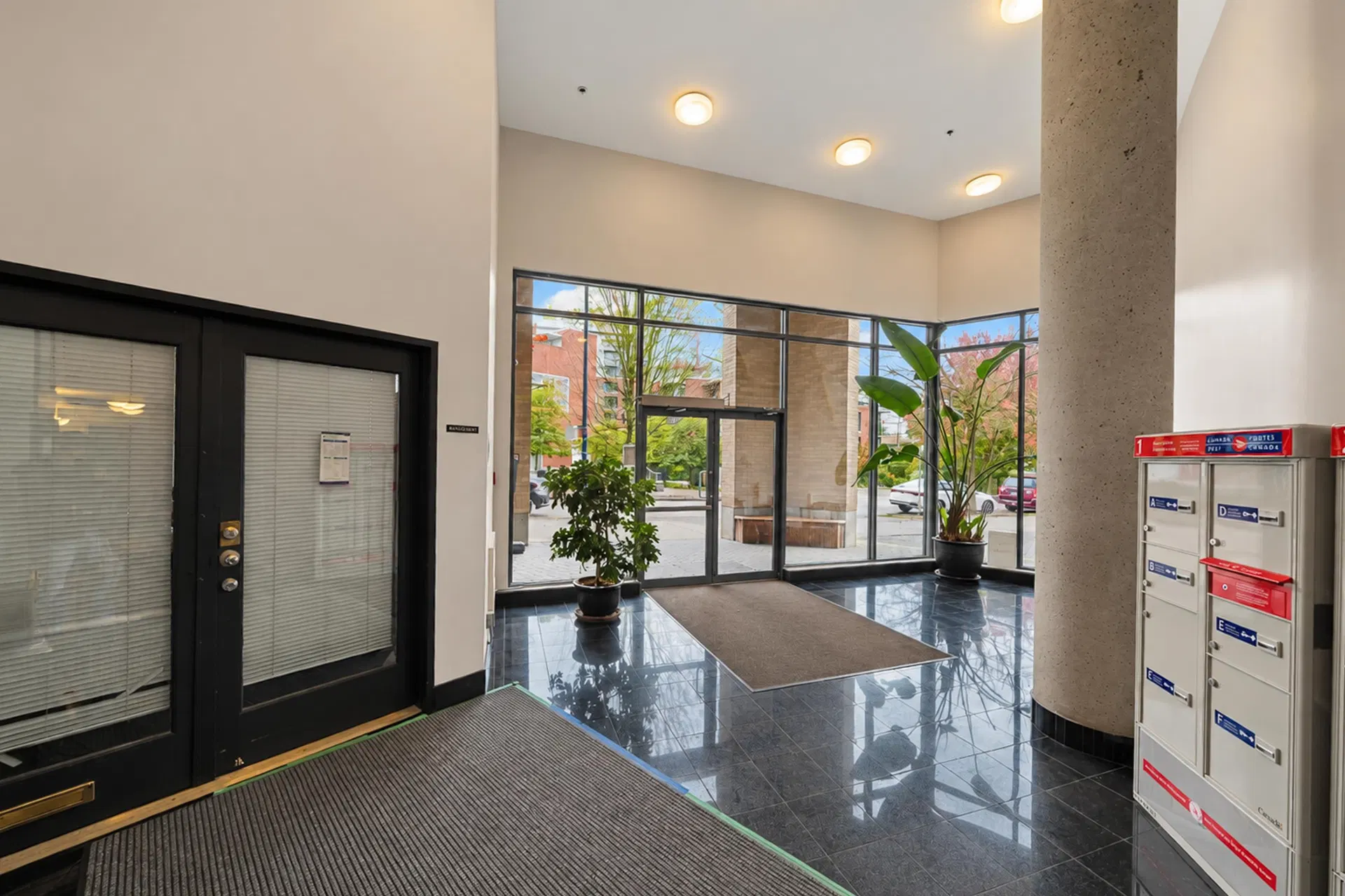 Photo 5 of 25 at #402 – 288 E 8th Avenue