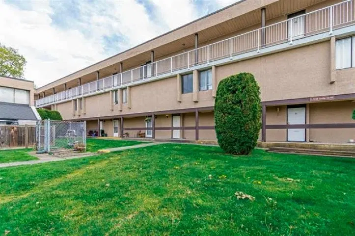 Photo 1 of 10 at #35 – 17706 60 Avenue