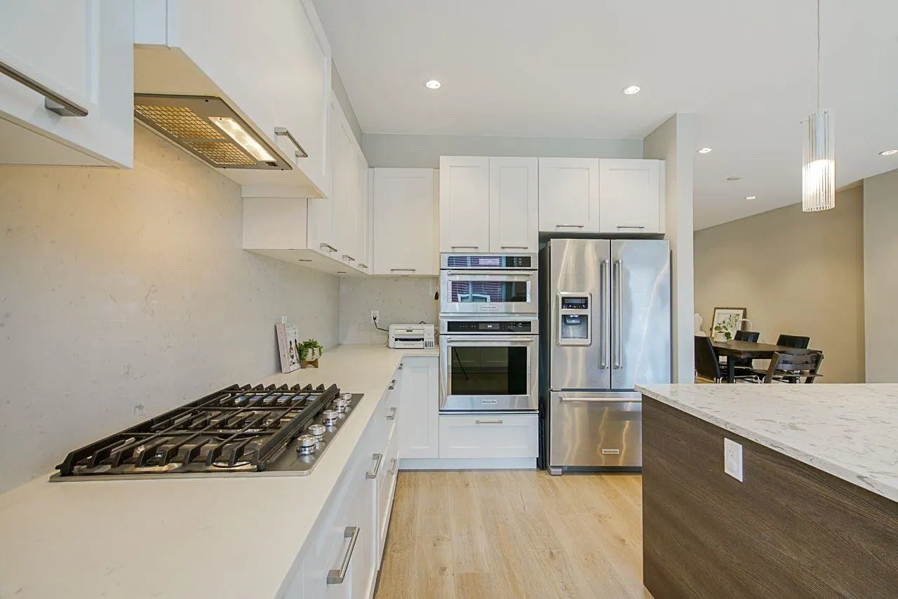 Photo 4 of 19 at #63 – 15677 28 Avenue