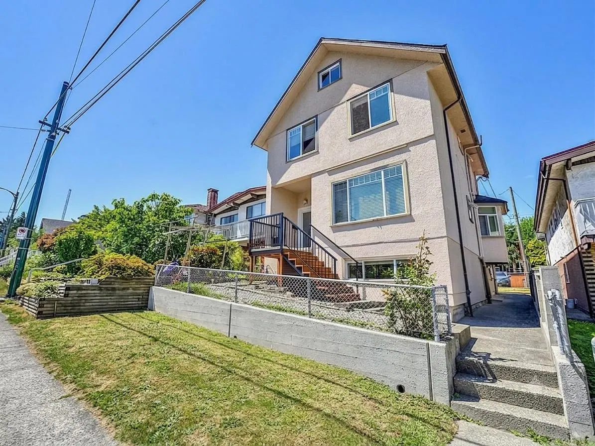 Photo 1 of 30 at 3807 Victoria Drive