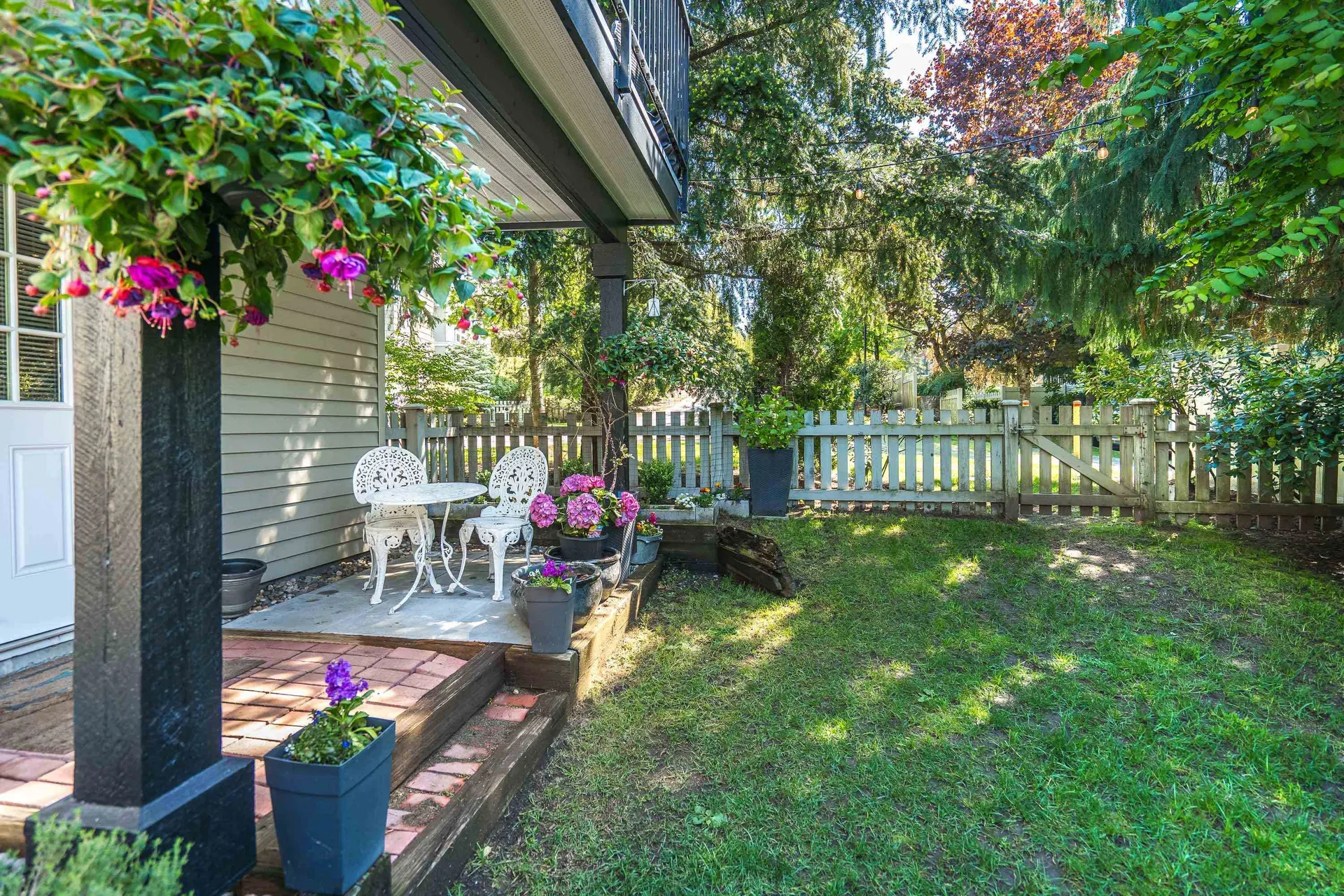 Photo 4 of 40 at #1 – 6747 203 Street