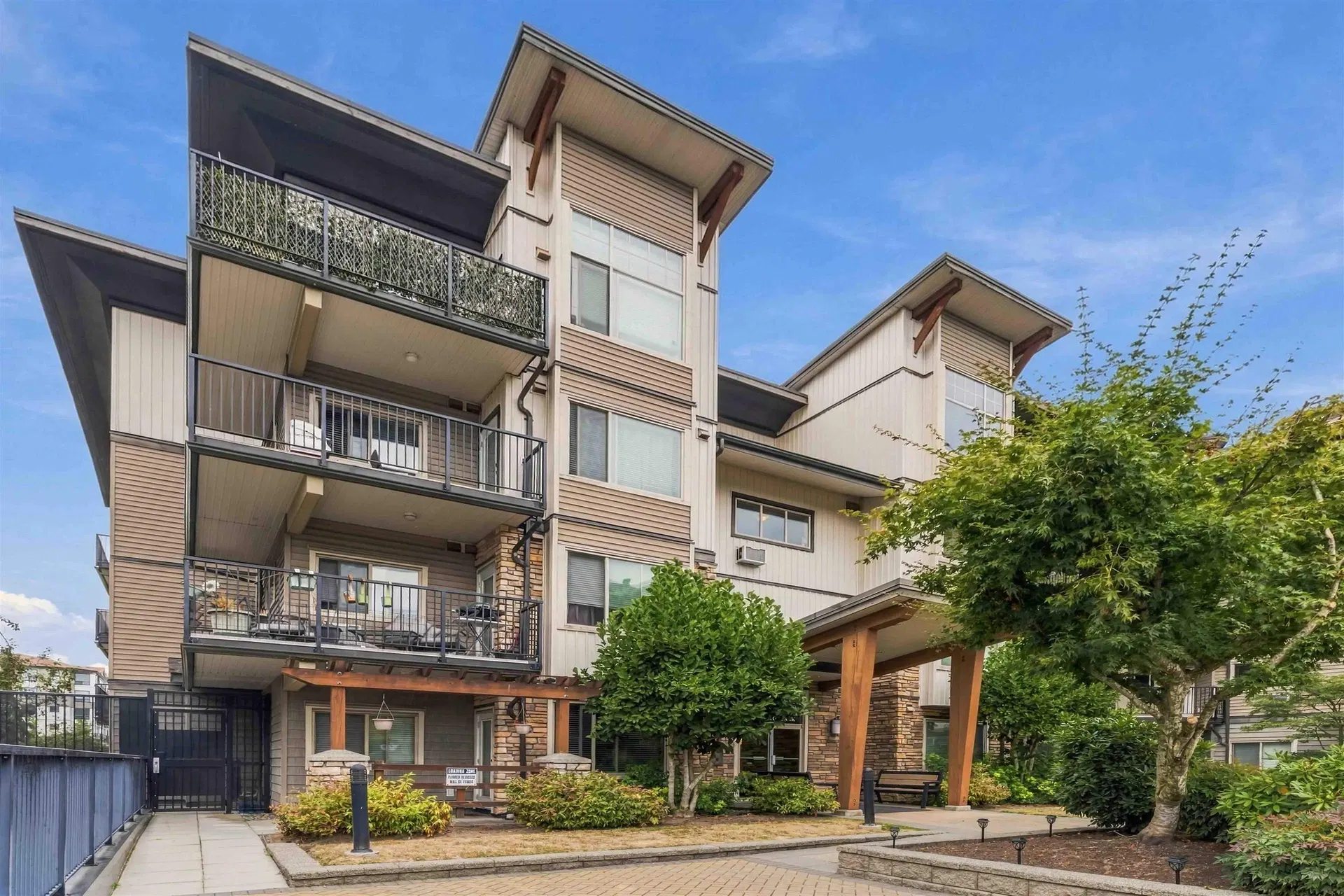 #107 – 11935 Burnett Street