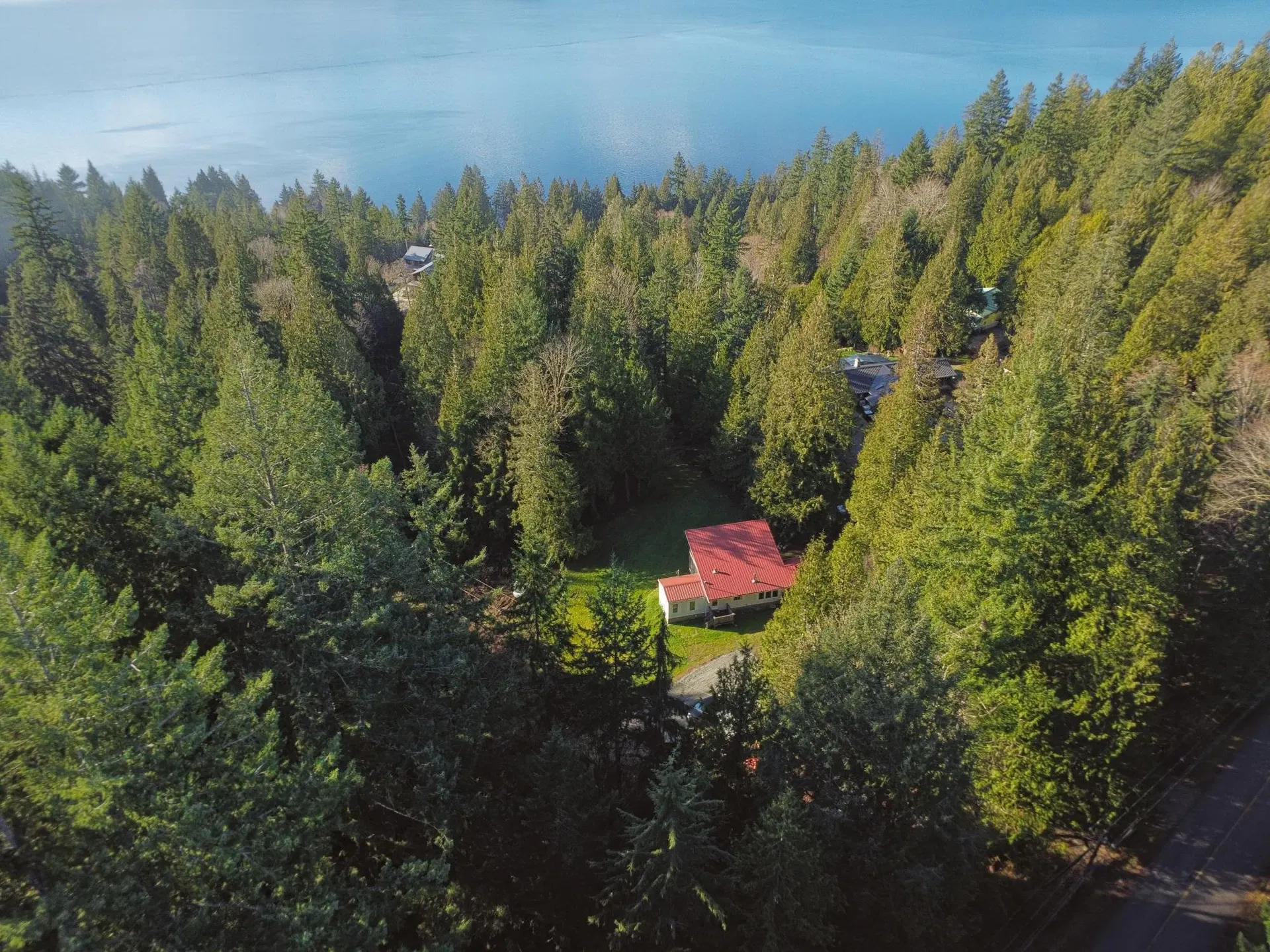 Photo 3 of 40 at 7103 Sechelt Inlet Road