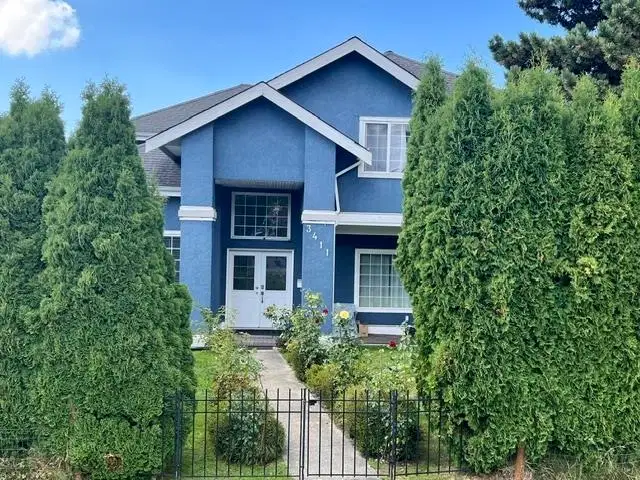 3411 Catalina Crescent